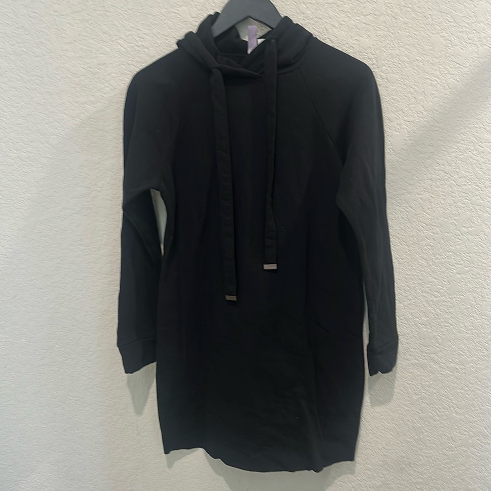 XS long black hoodie